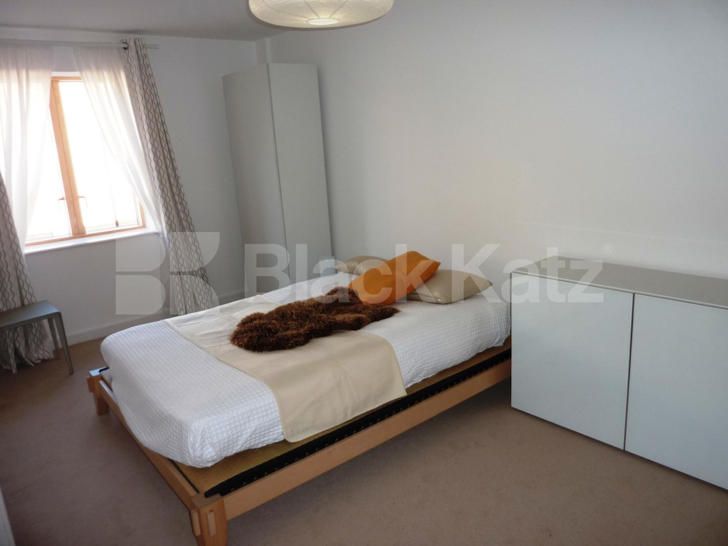 			NEW LUXURY INSTRUCTION!, 2 Bedroom, 1 bath, 1 reception Flat			 Chris Pullen Way, CALEDONIAN ROAD